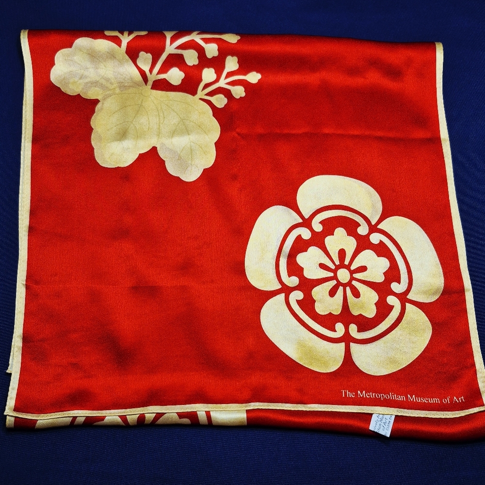 Silk scarf with a Japanese floral motif